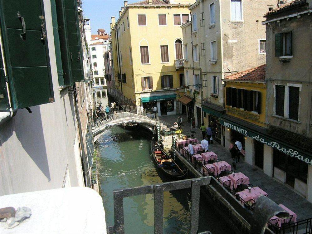 Vip Venice Apartments Exteriör bild